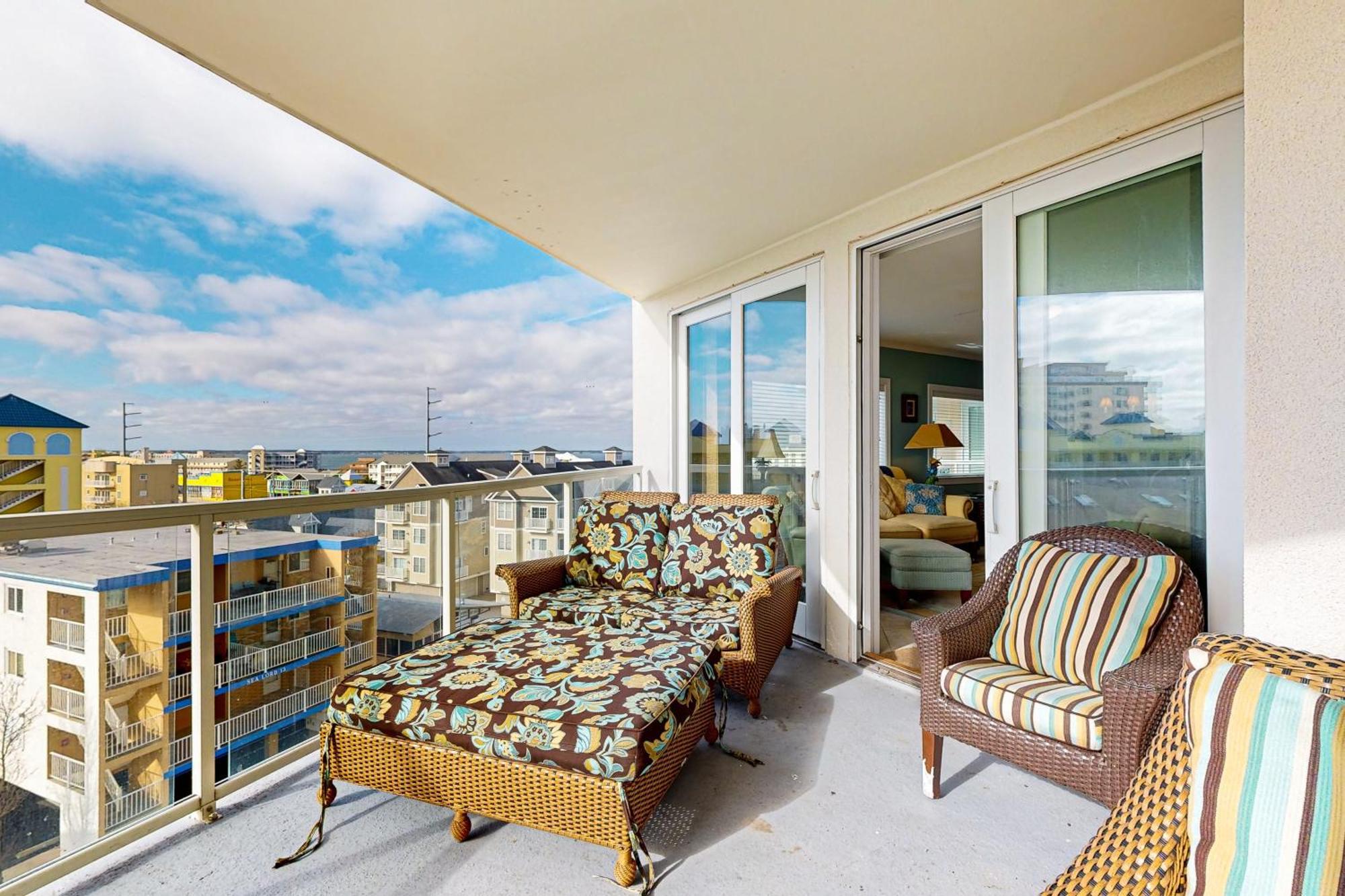 The Meridian Ocean City Room photo